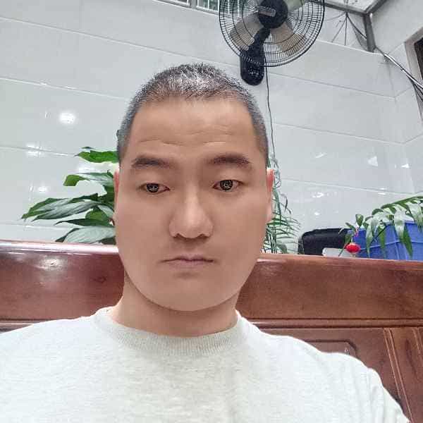 37岁岁福建单身帅哥 - 日照吉缘网